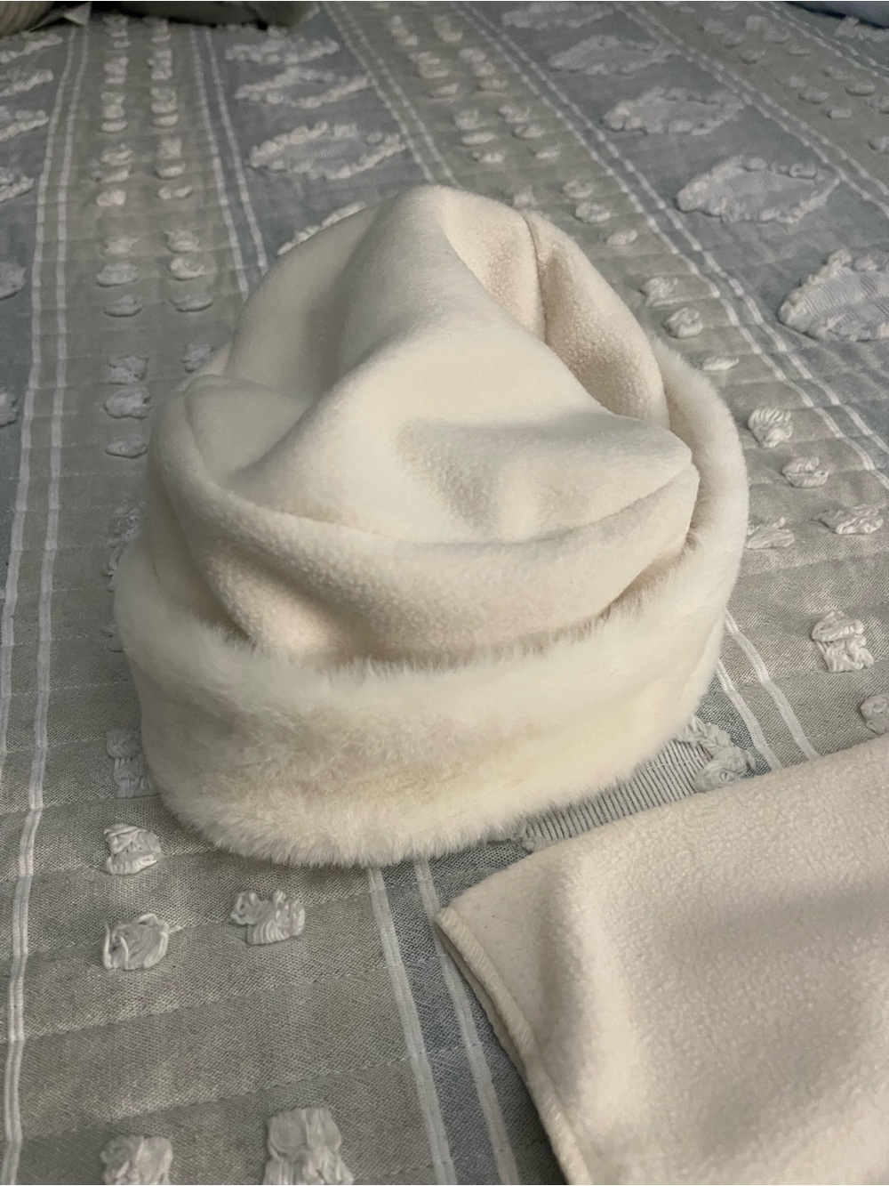 Cream Faux Fur Winter Beanie